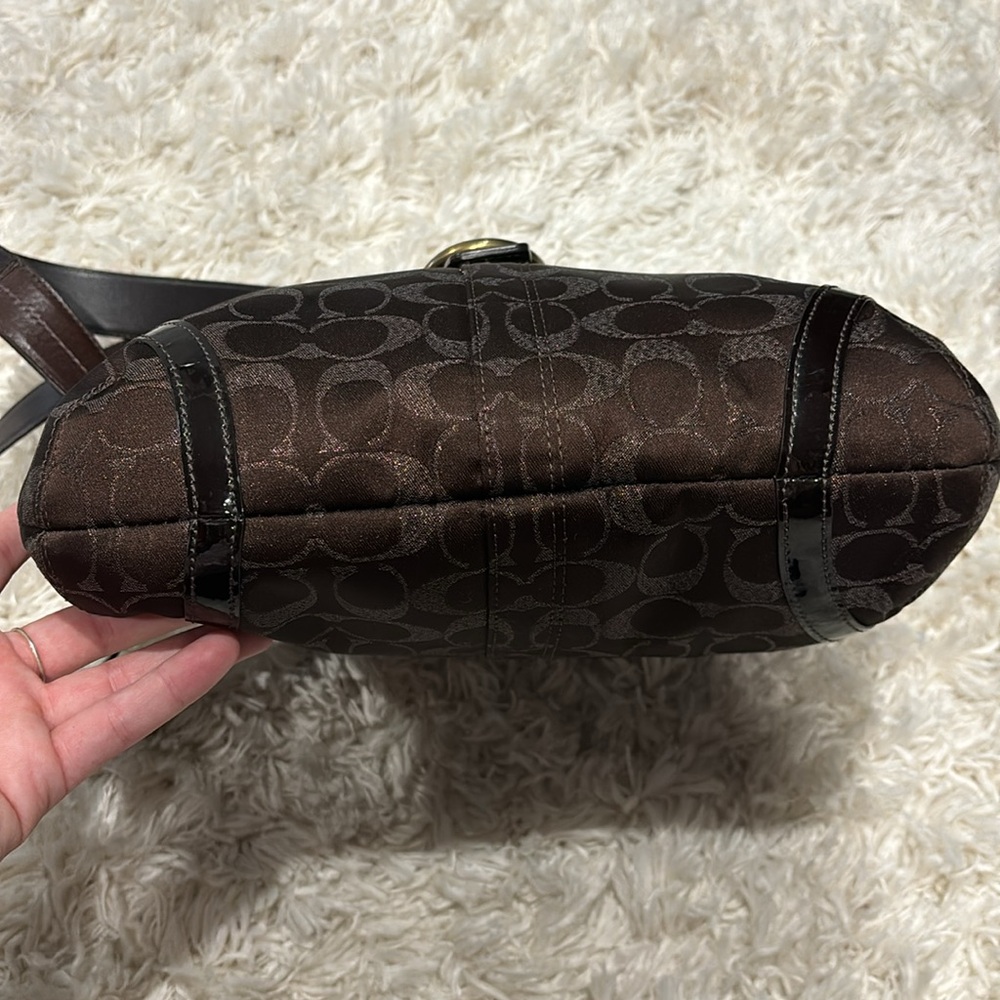 Set (2 pc) Coach Studded Lurex Flap Duffel & Matching Wristlet - Picture 15 of 16